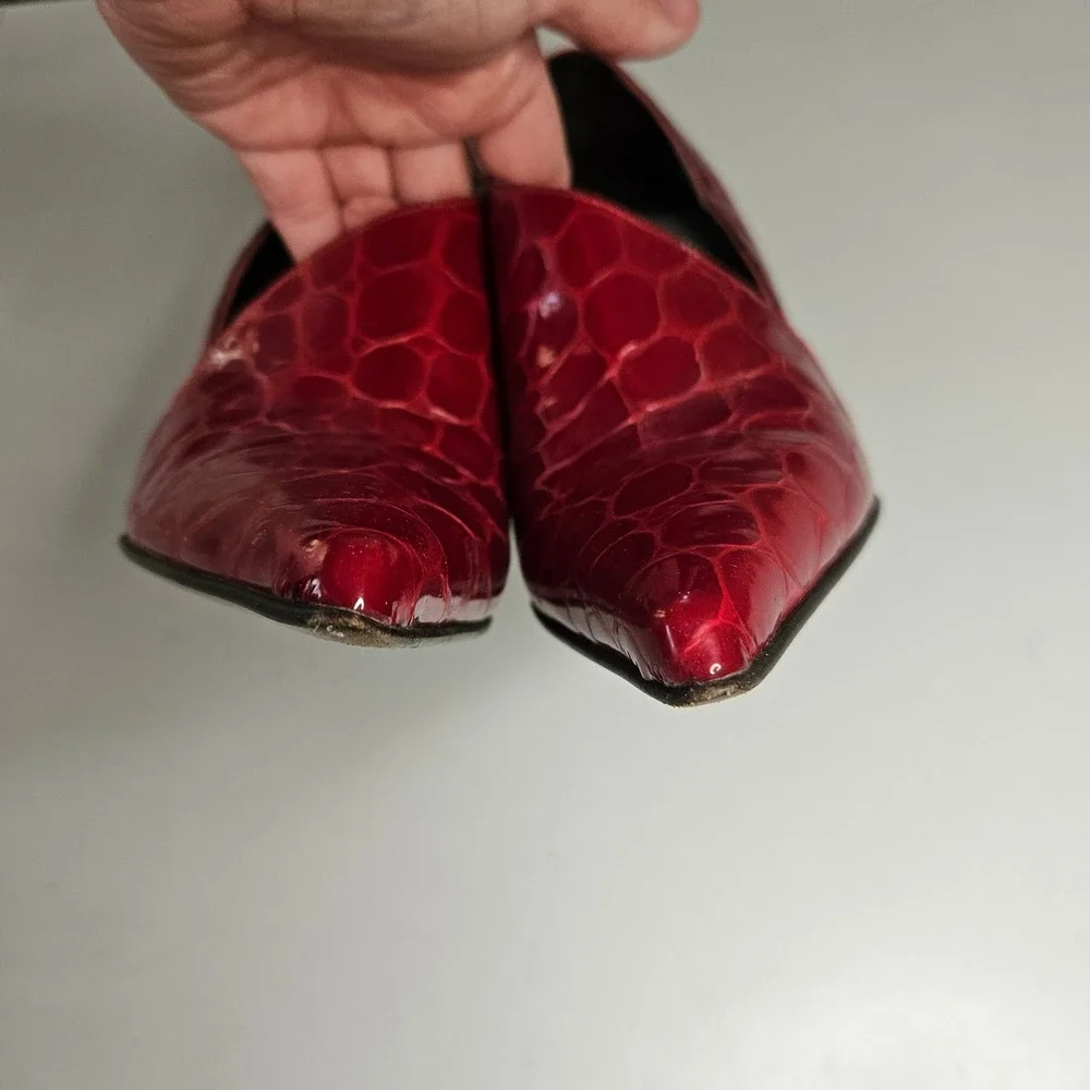 Donald J Pliner Chad Red Croc Patent Leather Pointed Toe Pump Metallic Heel 7.5M